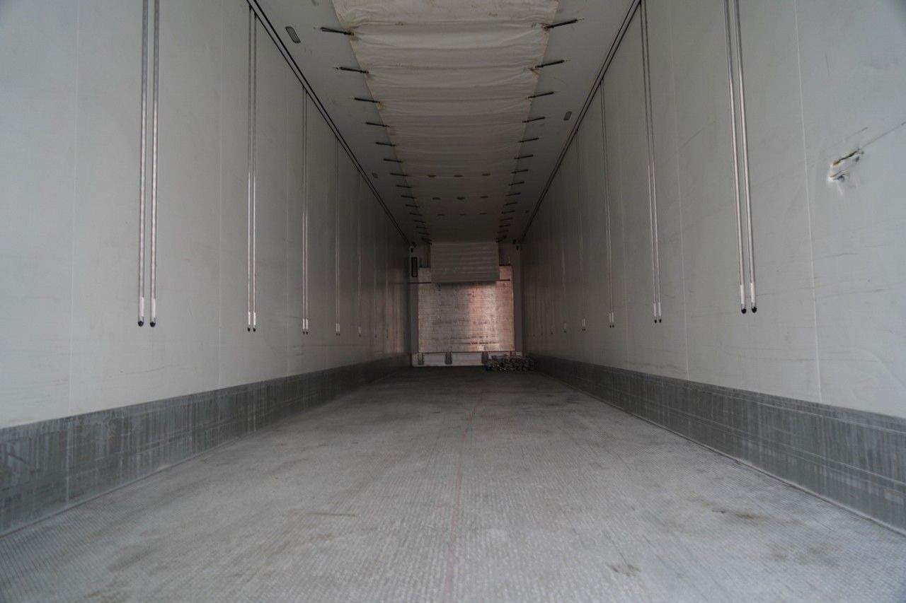 نصف مقطورة مُبرِّدة Schmitz Cargobull REFRIGERATED / NEW THERMO KING UNIT / SLX 300 /: صورة 15