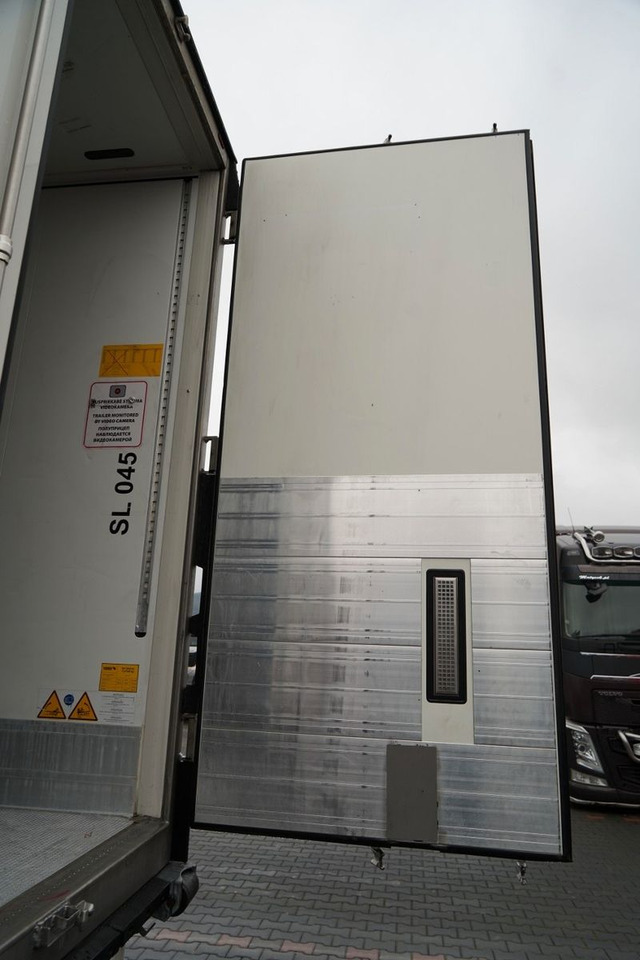 نصف مقطورة مُبرِّدة Schmitz Cargobull REFRIGERATED / NEW THERMO KING UNIT / SLX 300 /: صورة 14