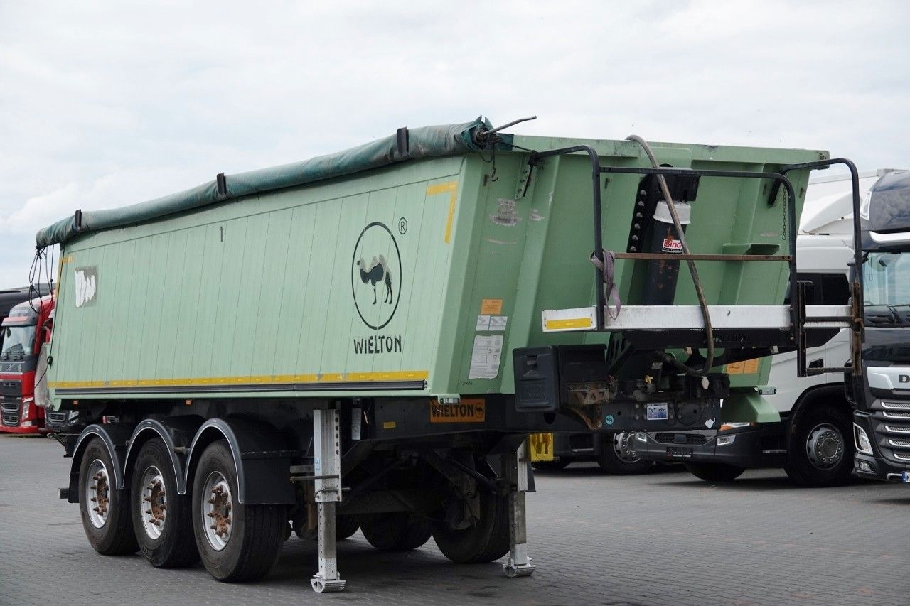 Schmitz Cargobull WYWROTKA 40 M3 / MULDA ALUMINIOWA / OŚ PODNOSZON - قلابة نصف مقطورة نصف مقطورة قلابة: صورة 1 Schmitz Cargobull WYWROTKA 40 M3 / MULDA ALUMINIOWA / OŚ PODNOSZON - قلابة نصف مقطورة نصف مقطورة قلابة: صورة 1