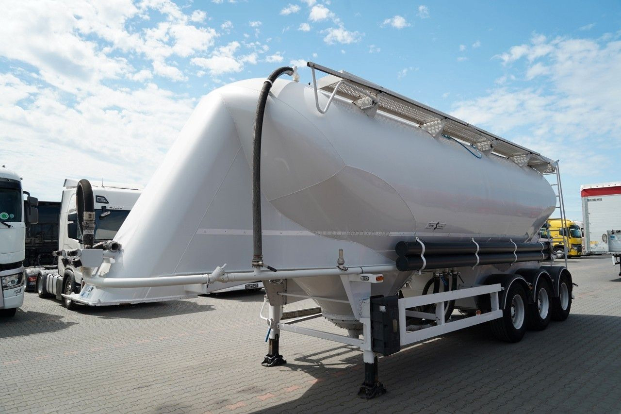 Spitzer CEMENTONACZEPA / 37 000 L / SILOS / 3 KOMORY - بلكر: صورة 1 Spitzer CEMENTONACZEPA / 37 000 L / SILOS / 3 KOMORY - بلكر: صورة 1