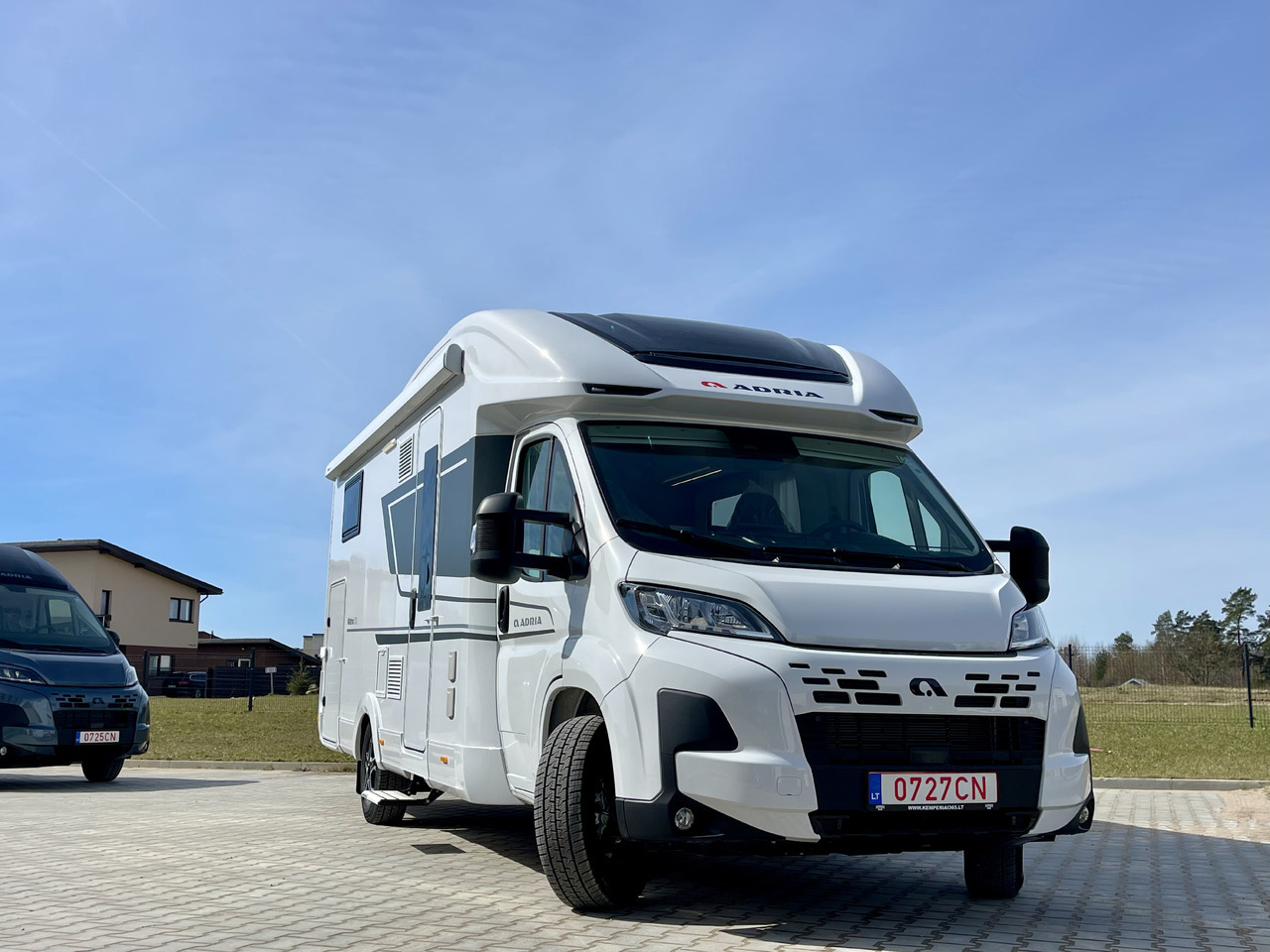 ADRIA Matrix 670 SL - موتر هوم شبه متكامل: صورة 2 ADRIA Matrix 670 SL - موتر هوم شبه متكامل: صورة 2