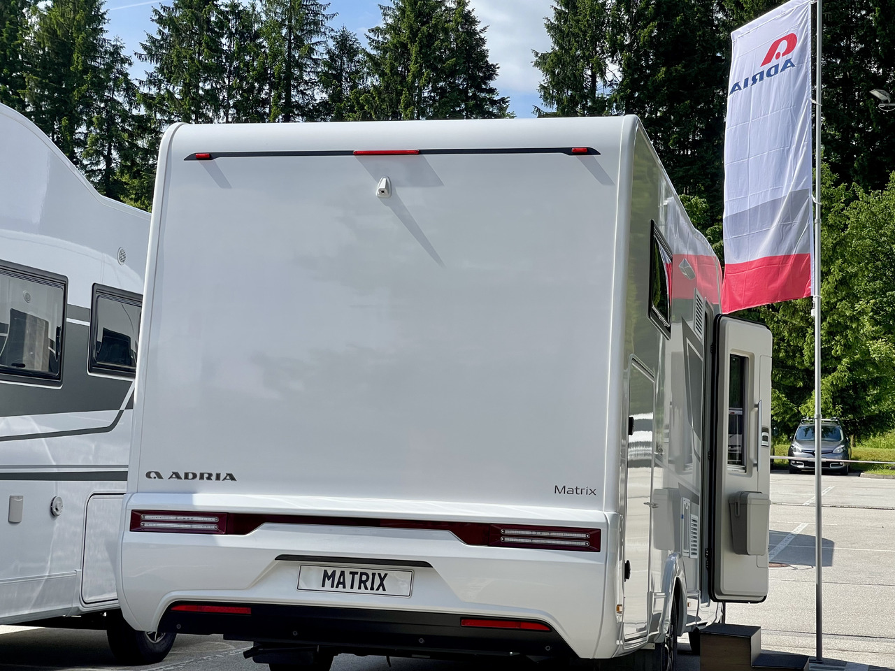 ADRIA Matrix axess 650SL - موتر هوم شبه متكامل: صورة 3 ADRIA Matrix axess 650SL - موتر هوم شبه متكامل: صورة 3