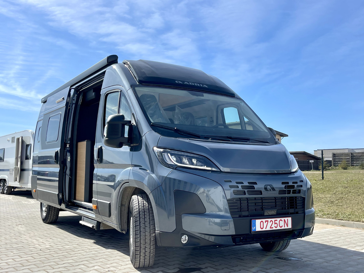 ADRIA TWIN 640 SGX - كرفان فان: صورة 1 ADRIA TWIN 640 SGX - كرفان فان: صورة 1