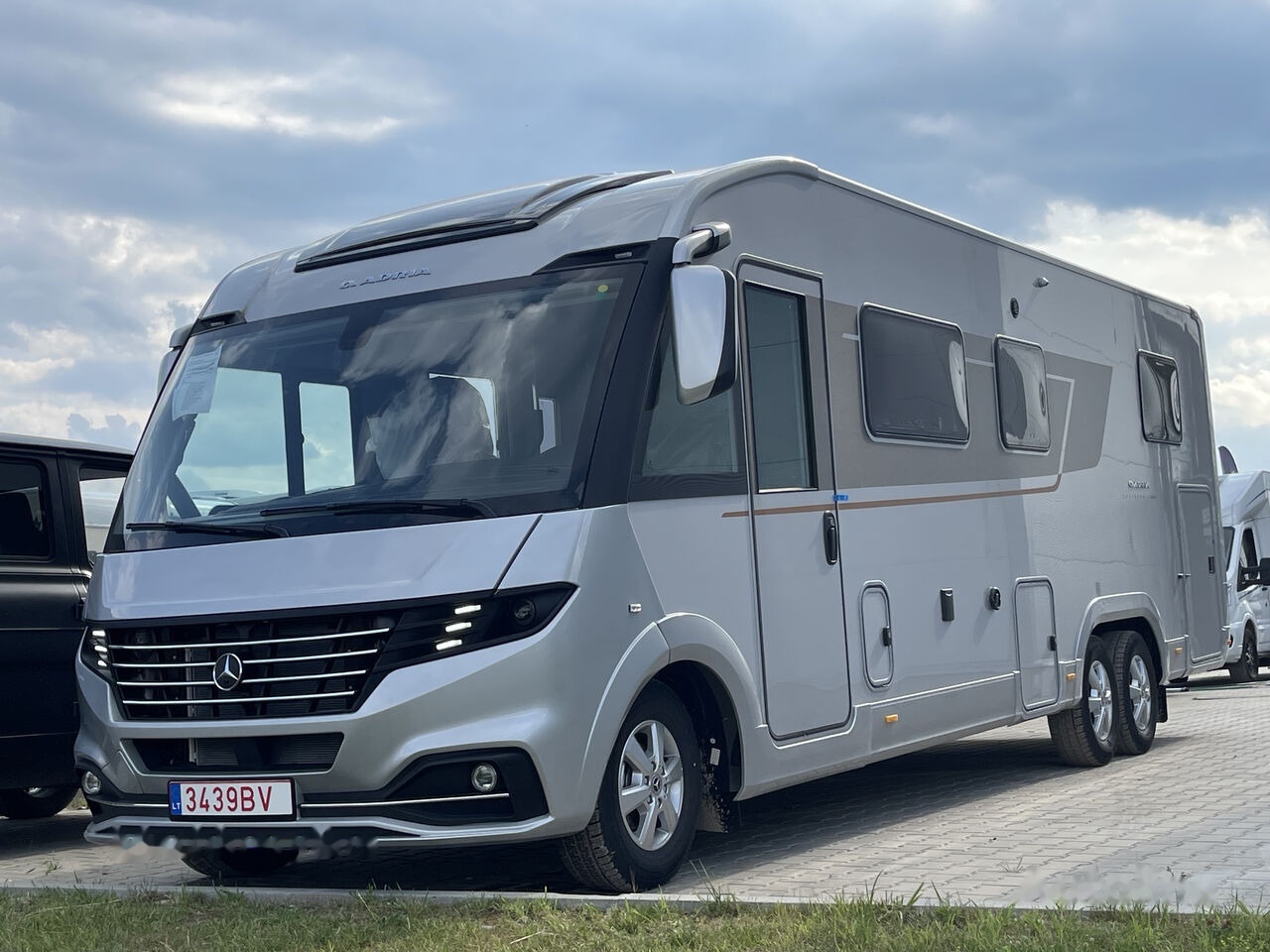 Adria Super Sonic 890LC - موتر هوم متكامل: صورة 2 Adria Super Sonic 890LC - موتر هوم متكامل: صورة 2