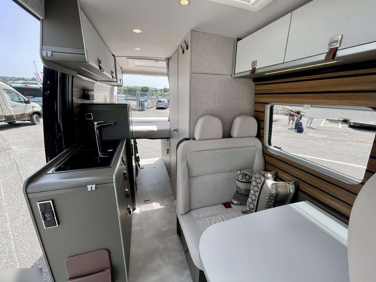 Hymer Grand Canyon S 4x4 - كرفان فان: صورة 5 Hymer Grand Canyon S 4x4 - كرفان فان: صورة 5