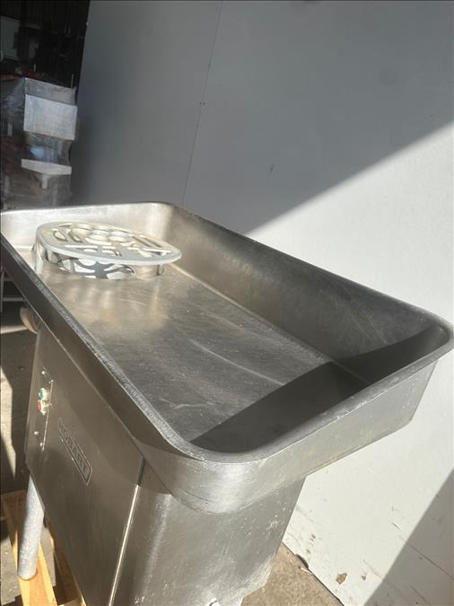 Hobart Mincer - آلة الغذاء: صورة 5 Hobart Mincer - آلة الغذاء: صورة 5