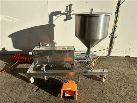 Winyard Minifill MKIII Depositor - آلة الغذاء: صورة 2 Winyard Minifill MKIII Depositor - آلة الغذاء: صورة 2