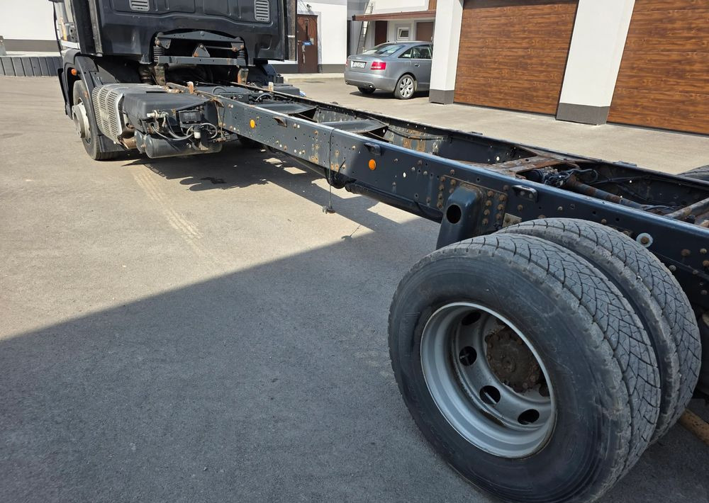 Iveco EUROCARGO 160E28 RAMA DO ZABUDOWY/ LAWETA / MANUAL / - شاحنة هيكل كابينة: صورة 5 Iveco EUROCARGO 160E28 RAMA DO ZABUDOWY/ LAWETA / MANUAL / - شاحنة هيكل كابينة: صورة 5