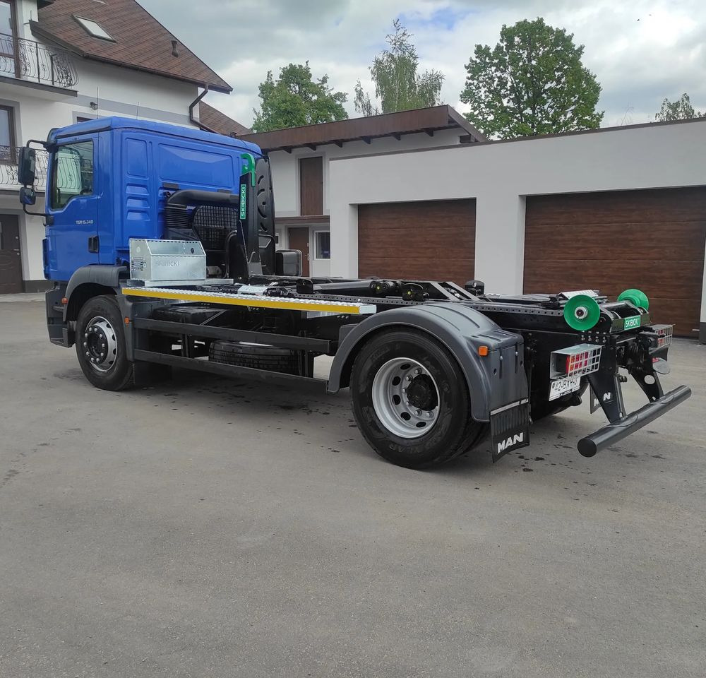 MAN TGM 18.340 urządzenie hakowe AXOR - شاحنة ذات خطاف: صورة 3 MAN TGM 18.340 urządzenie hakowe AXOR - شاحنة ذات خطاف: صورة 3