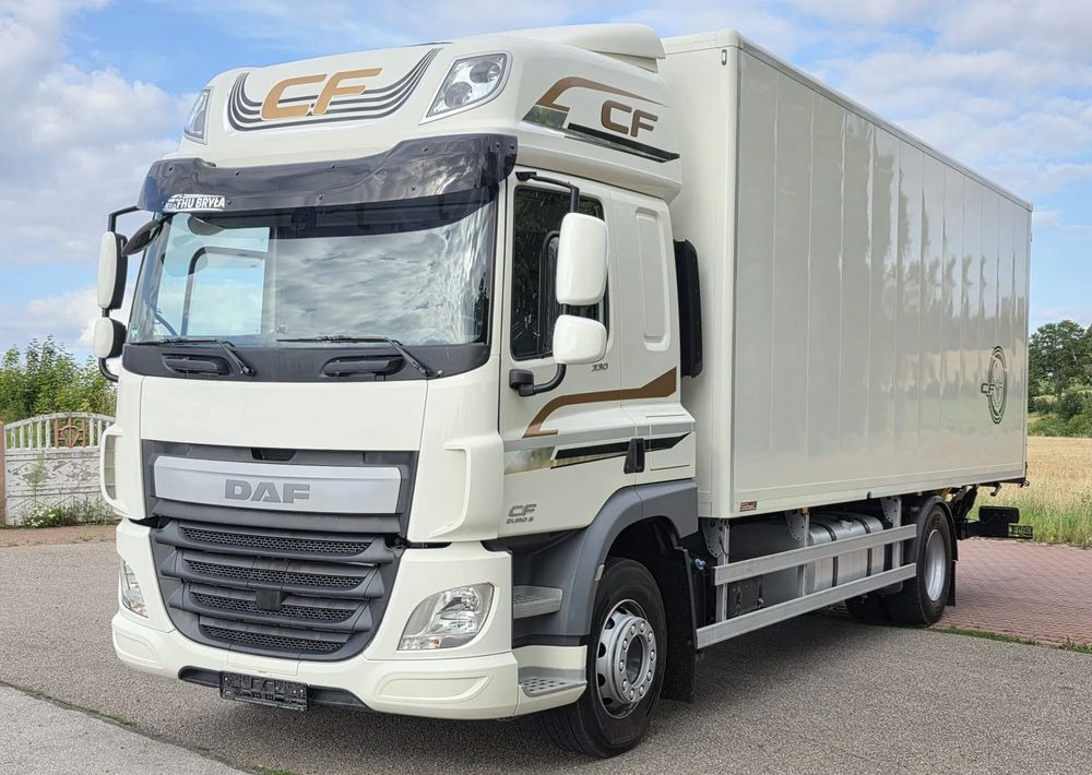DAF CF 330/10.2017/KONTENER MEBLOWY/IZOTERMA/WINDA/18 PALET/E6/NISKI PRZEBIEG/Z NIEMIEC/JAK NOWY/DUŻY SILNIK 10 837cm3// - شاحنة مقفلة: صورة 2 DAF CF 330/10.2017/KONTENER MEBLOWY/IZOTERMA/WINDA/18 PALET/E6/NISKI PRZEBIEG/Z NIEMIEC/JAK NOWY/DUŻY SILNIK 10 837cm3// - شاحنة مقفلة: صورة 2