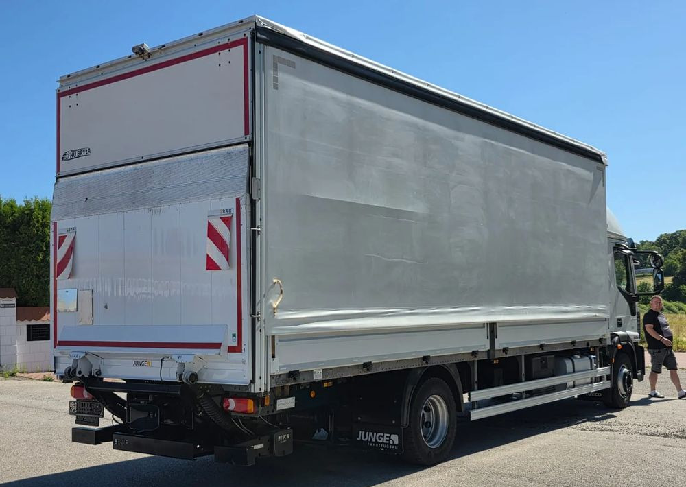Iveco EUROCARGO 160E320/FIRANKA/WINDA/AUTOMAT/NISKI PRZEBIEG/E6/SPROWADZONY/PIERWSZY WŁAŚCICIEL - شاحنة ستارة: صورة 5 Iveco EUROCARGO 160E320/FIRANKA/WINDA/AUTOMAT/NISKI PRZEBIEG/E6/SPROWADZONY/PIERWSZY WŁAŚCICIEL - شاحنة ستارة: صورة 5
