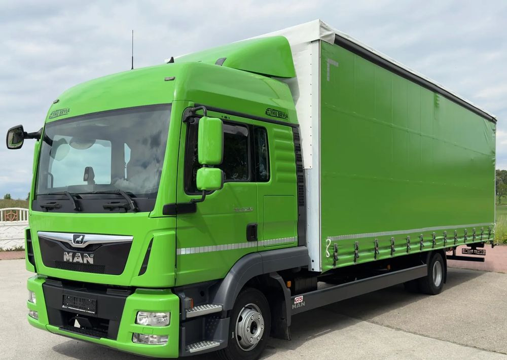 MAN TGL12.250/E6/20PALET/10.2018/SERWISOWANY/NISKI PRZEBIEG/WINDA/FIRANKA//JAK NOWY/SERWISOWANY - شاحنة ستارة: صورة 1 MAN TGL12.250/E6/20PALET/10.2018/SERWISOWANY/NISKI PRZEBIEG/WINDA/FIRANKA//JAK NOWY/SERWISOWANY - شاحنة ستارة: صورة 1