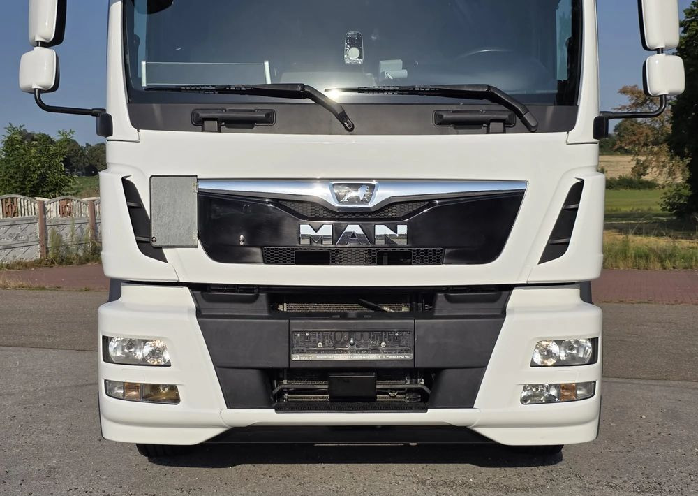 MAN TGM 15.290 / BURTO-FIRANKA / CAŁY NA PODUSZKACH /KLIMA POSTOJOWA / 2018R / NISKI PRZEBIEG / 18 PALET / E6 / JAK NOWY / WINDA / - شاحنة ستارة: صورة 4 MAN TGM 15.290 / BURTO-FIRANKA / CAŁY NA PODUSZKACH /KLIMA POSTOJOWA / 2018R / NISKI PRZEBIEG / 18 PALET / E6 / JAK NOWY / WINDA / - شاحنة ستارة: صورة 4