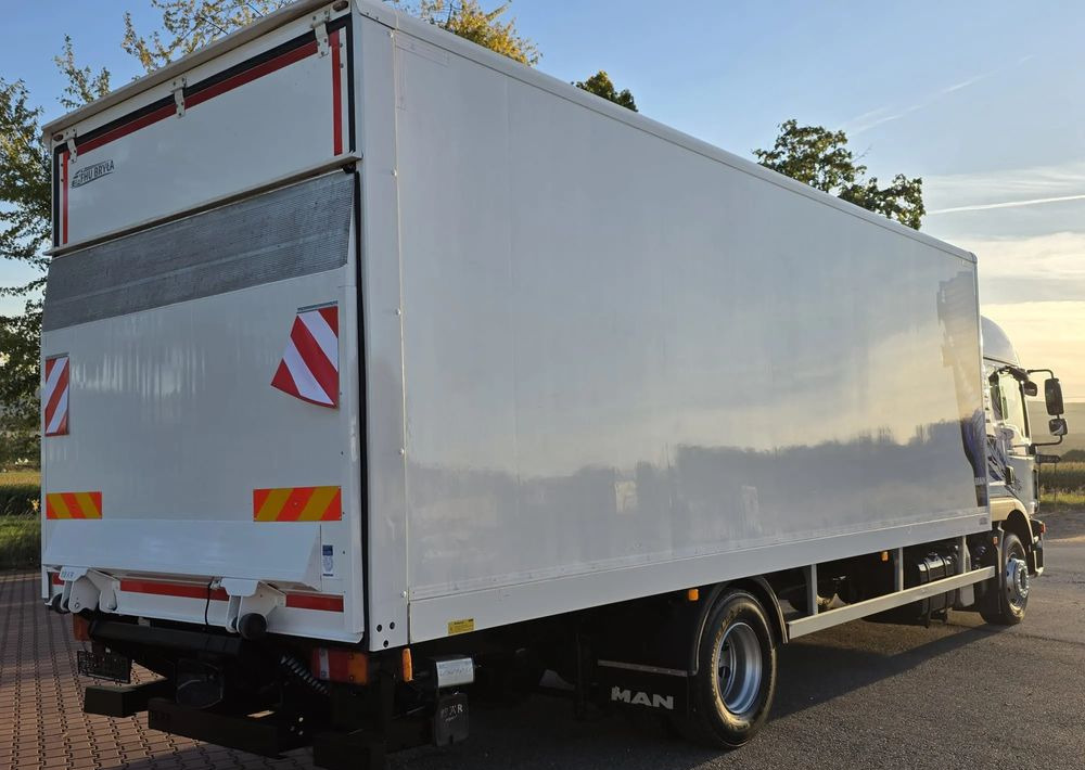 MAN TGM 15.290 / TGL / KONTENER / IZOTERMA / WINDA / KLIMA POSTOJOWA / 2019R / EURO 6 / PEŁEN SERWIS / 8200KG ŁADOWNOŚĆ / SPROWADZONY / ZADBANY / JAK NOWY / KSIĄŻKA SERWISOWA / E6 / 18 PALET - شاحنة مقفلة: صورة 5 MAN TGM 15.290 / TGL / KONTENER / IZOTERMA / WINDA / KLIMA POSTOJOWA / 2019R / EURO 6 / PEŁEN SERWIS / 8200KG ŁADOWNOŚĆ / SPROWADZONY / ZADBANY / JAK NOWY / KSIĄŻKA SERWISOWA / E6 / 18 PALET - شاحنة مقفلة: صورة 5