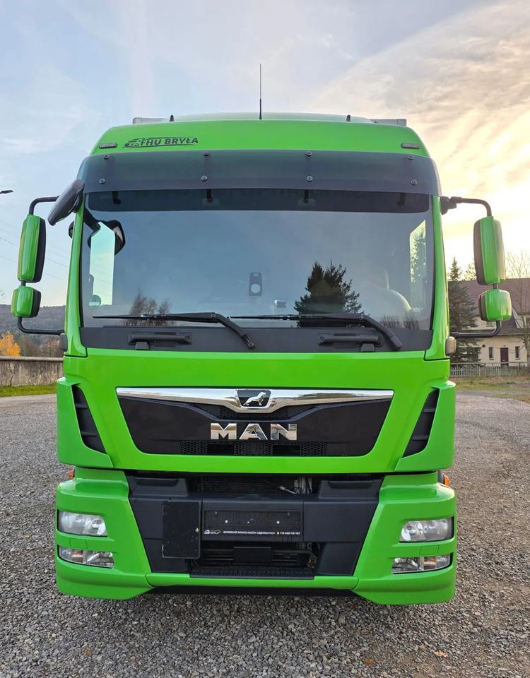 MAN TGM 18.320 / 18.290 / 15.290 / IZOTERMA / WINDA / 19PALET / E6 / 08.2018 / LIFT / SPROWADZONY / AUTOMAT / SYPIALKA / PIERWSZY WŁAŚCICIEL / BOCZNE DRZWI / STAN BARDZO DOBRY - شاحنة الفريزر: صورة 3 MAN TGM 18.320 / 18.290 / 15.290 / IZOTERMA / WINDA / 19PALET / E6 / 08.2018 / LIFT / SPROWADZONY / AUTOMAT / SYPIALKA / PIERWSZY WŁAŚCICIEL / BOCZNE DRZWI / STAN BARDZO DOBRY - شاحنة الفريزر: صورة 3