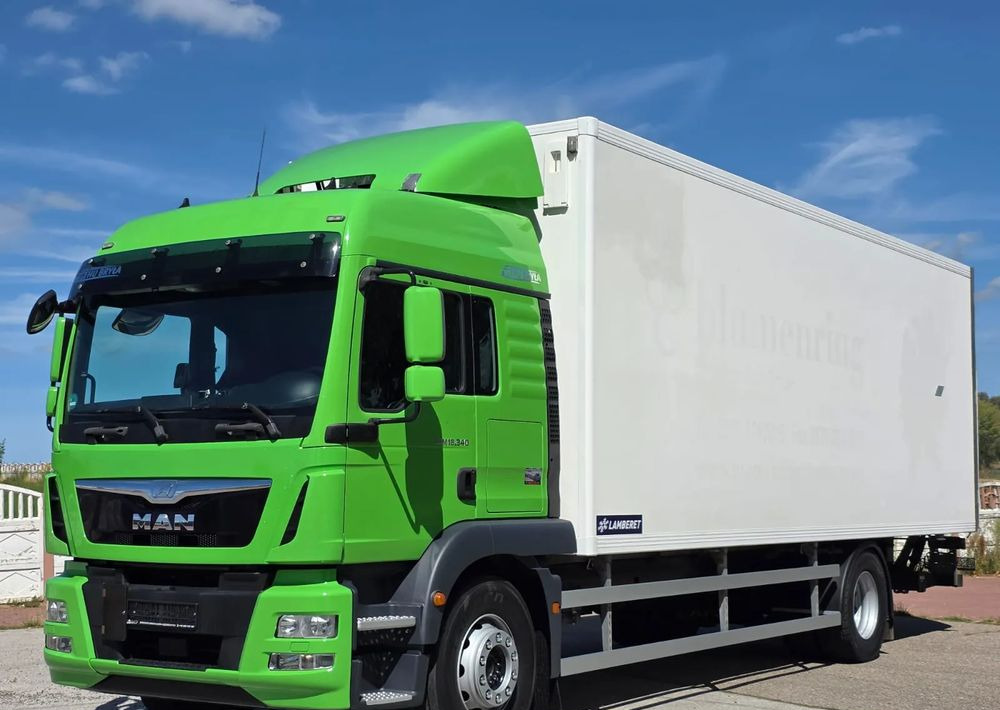 MAN TGM 18.340 / 18.290 / 15.290 / IZOTERMA / WINDA / 19PALET /E6 / SPROWADZONY / AUTOMAT / SYPIALKA / PIERWSZY WŁAŚCICIEL / BOCZNE DRZWI / STAN BARDZO DOBRY - شاحنة الفريزر: صورة 2 MAN TGM 18.340 / 18.290 / 15.290 / IZOTERMA / WINDA / 19PALET /E6 / SPROWADZONY / AUTOMAT / SYPIALKA / PIERWSZY WŁAŚCICIEL / BOCZNE DRZWI / STAN BARDZO DOBRY - شاحنة الفريزر: صورة 2