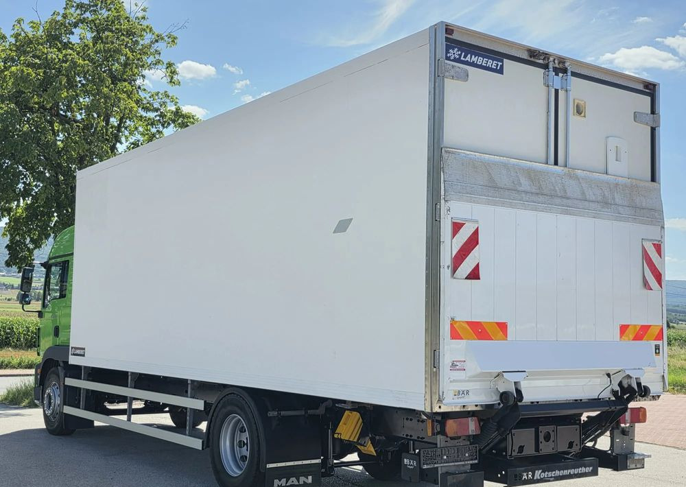 MAN TGM 18.340 / 18.290 / 15.290 / IZOTERMA / WINDA / 19PALET /E6 / SPROWADZONY / AUTOMAT / SYPIALKA / PIERWSZY WŁAŚCICIEL - شاحنة الفريزر: صورة 3 MAN TGM 18.340 / 18.290 / 15.290 / IZOTERMA / WINDA / 19PALET /E6 / SPROWADZONY / AUTOMAT / SYPIALKA / PIERWSZY WŁAŚCICIEL - شاحنة الفريزر: صورة 3