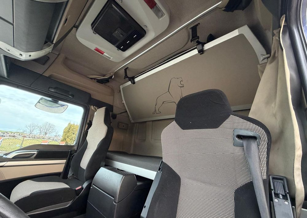 شاحنة ستارة MAN TGM 18.340 / FIRANKA / LIFT / SPROWADZONY / KLIMA POSTOJOWA / 2017 / 9700 ŁADOWNOŚĆ / AUTOMAT / 18 PALET / E6 / WINDA /: صورة 25 شاحنة ستارة MAN TGM 18.340 / FIRANKA / LIFT / SPROWADZONY / KLIMA POSTOJOWA / 2017 / 9700 ŁADOWNOŚĆ / AUTOMAT / 18 PALET / E6 / WINDA /: صورة 25