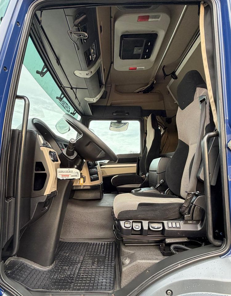 شاحنة ستارة MAN TGM 18.340 / FIRANKA / LIFT / SPROWADZONY / KLIMA POSTOJOWA / 2017 / 9700 ŁADOWNOŚĆ / AUTOMAT / 18 PALET / E6 / WINDA /: صورة 21 شاحنة ستارة MAN TGM 18.340 / FIRANKA / LIFT / SPROWADZONY / KLIMA POSTOJOWA / 2017 / 9700 ŁADOWNOŚĆ / AUTOMAT / 18 PALET / E6 / WINDA /: صورة 21