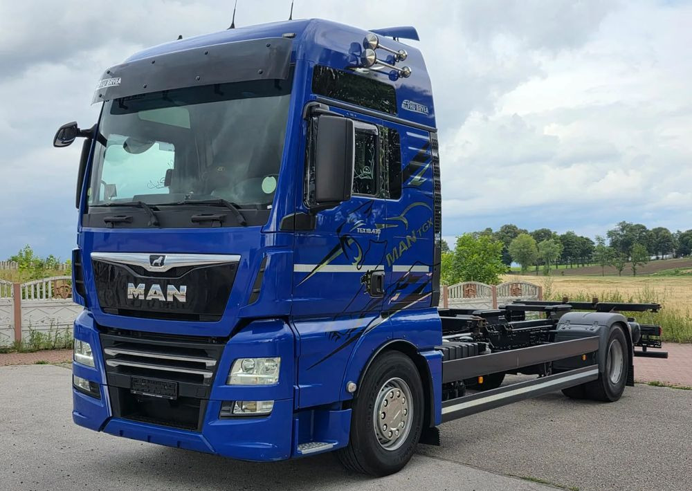 MAN TGX 18.430 / SPROWADZONY / DO ŻYWCA / 2020 / KLIMA POSTOJOWA / SERWISOWANY / JAK NOWY / NISKI PRZEBIEG / RAMA / BDF / E6 - شاحنة هيكل كابينة: صورة 1 MAN TGX 18.430 / SPROWADZONY / DO ŻYWCA / 2020 / KLIMA POSTOJOWA / SERWISOWANY / JAK NOWY / NISKI PRZEBIEG / RAMA / BDF / E6 - شاحنة هيكل كابينة: صورة 1