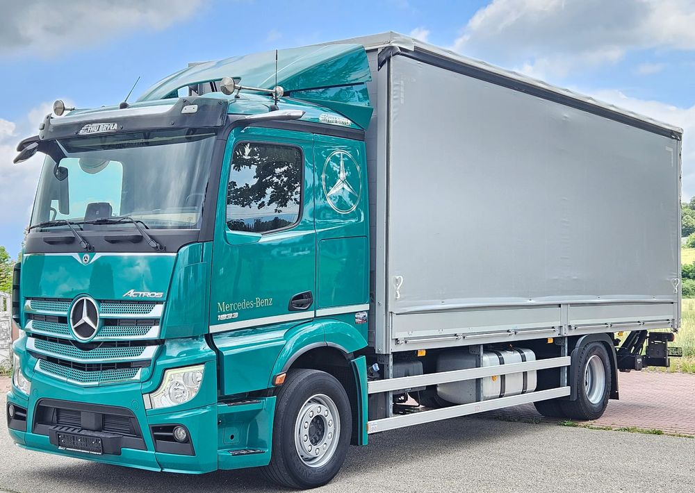 Mercedes-Benz ACTROS 1833 / BURTO-FIRANKA / WINDA / 18 PALET / 8600 ŁADOWNOŚĆ / AUTOMAT / DUŻY SILNIK / 10.2019 ROK / SYPIALKA / LEDY / KAMERY / VIRTUAL COCPIT/ JAK NOWY - شاحنة ستارة: صورة 1 Mercedes-Benz ACTROS 1833 / BURTO-FIRANKA / WINDA / 18 PALET / 8600 ŁADOWNOŚĆ / AUTOMAT / DUŻY SILNIK / 10.2019 ROK / SYPIALKA / LEDY / KAMERY / VIRTUAL COCPIT/ JAK NOWY - شاحنة ستارة: صورة 1