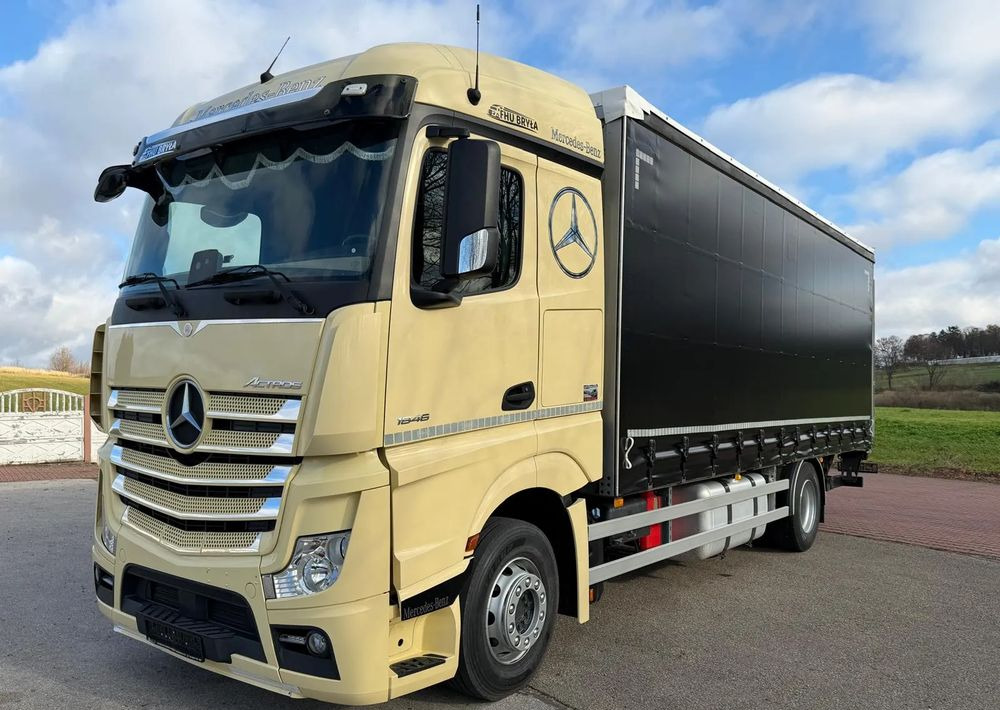 Mercedes-Benz ACTROS 1846 / FIRANKA / WINDA / 18 EUROPALET / AUTOMAT / Z NIEMIEC / 2019 / PRZEBIEG 370 TYŚ KM - شاحنة ستارة: صورة 2 Mercedes-Benz ACTROS 1846 / FIRANKA / WINDA / 18 EUROPALET / AUTOMAT / Z NIEMIEC / 2019 / PRZEBIEG 370 TYŚ KM - شاحنة ستارة: صورة 2