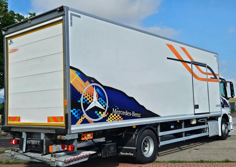 Mercedes-Benz ANTOS 1827/ACTROS/AXOR/CHŁODNIA/IZOTERMA/AGREGAT/WINDA/SUPER STAN/EURO6/SPROWADZONY - شاحنة الفريزر: صورة 3 Mercedes-Benz ANTOS 1827/ACTROS/AXOR/CHŁODNIA/IZOTERMA/AGREGAT/WINDA/SUPER STAN/EURO6/SPROWADZONY - شاحنة الفريزر: صورة 3