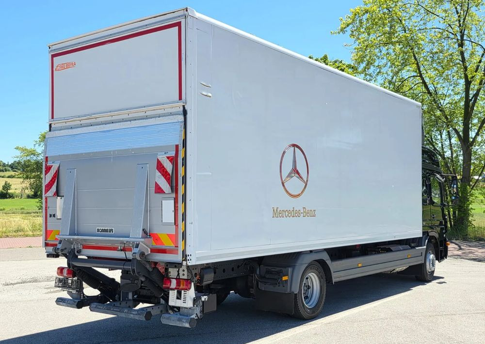 Mercedes-Benz ATEGO 1527/1530/IZOTERMA/WINDA/SPROWADZONY/E6/PIERWSZY WŁAŚCICIEL/AUTOMAT/18EURO PALET/STAN BARDZO DOBRY - شاحنة الفريزر: صورة 4 Mercedes-Benz ATEGO 1527/1530/IZOTERMA/WINDA/SPROWADZONY/E6/PIERWSZY WŁAŚCICIEL/AUTOMAT/18EURO PALET/STAN BARDZO DOBRY - شاحنة الفريزر: صورة 4