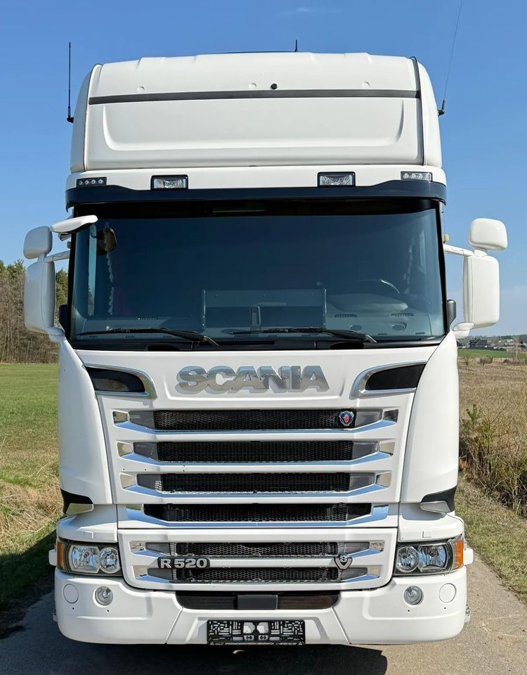Scania R520/SERWISOWANA/SPROWADZONA/4PODUSZKI TYŁ/RETARDER/NISKI PRZEBIEG - وحدة جر: صورة 3 Scania R520/SERWISOWANA/SPROWADZONA/4PODUSZKI TYŁ/RETARDER/NISKI PRZEBIEG - وحدة جر: صورة 3