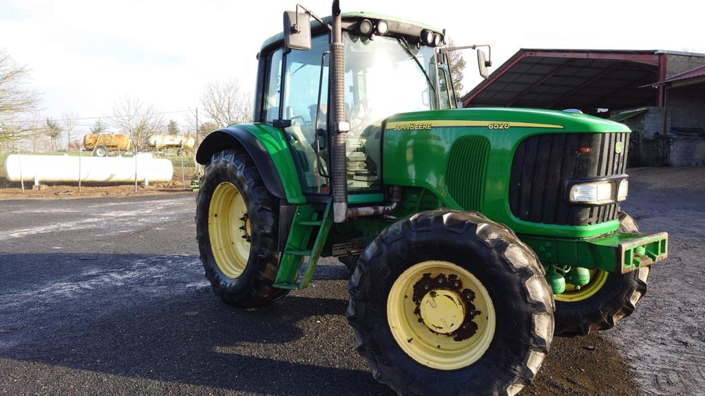 JOHN DEERE 6520 - الآلات الزراعية: صورة 4 JOHN DEERE 6520 - الآلات الزراعية: صورة 4
