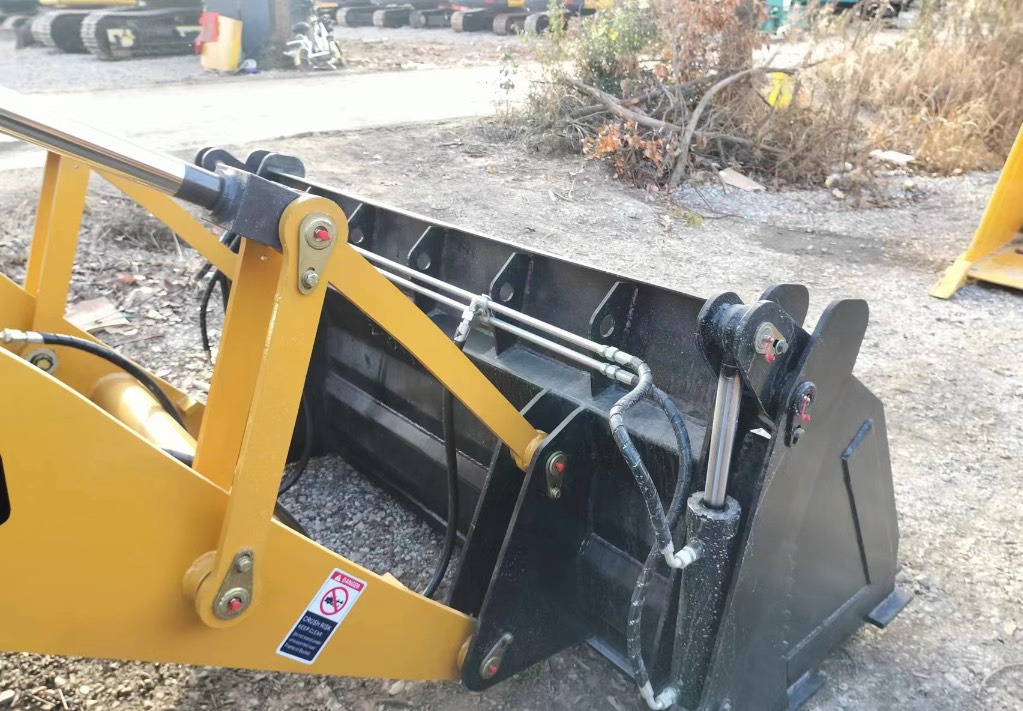 CAT 420 F Caterpillar 420F backhoe loader - جرافة حفار: صورة 5 CAT 420 F Caterpillar 420F backhoe loader - جرافة حفار: صورة 5