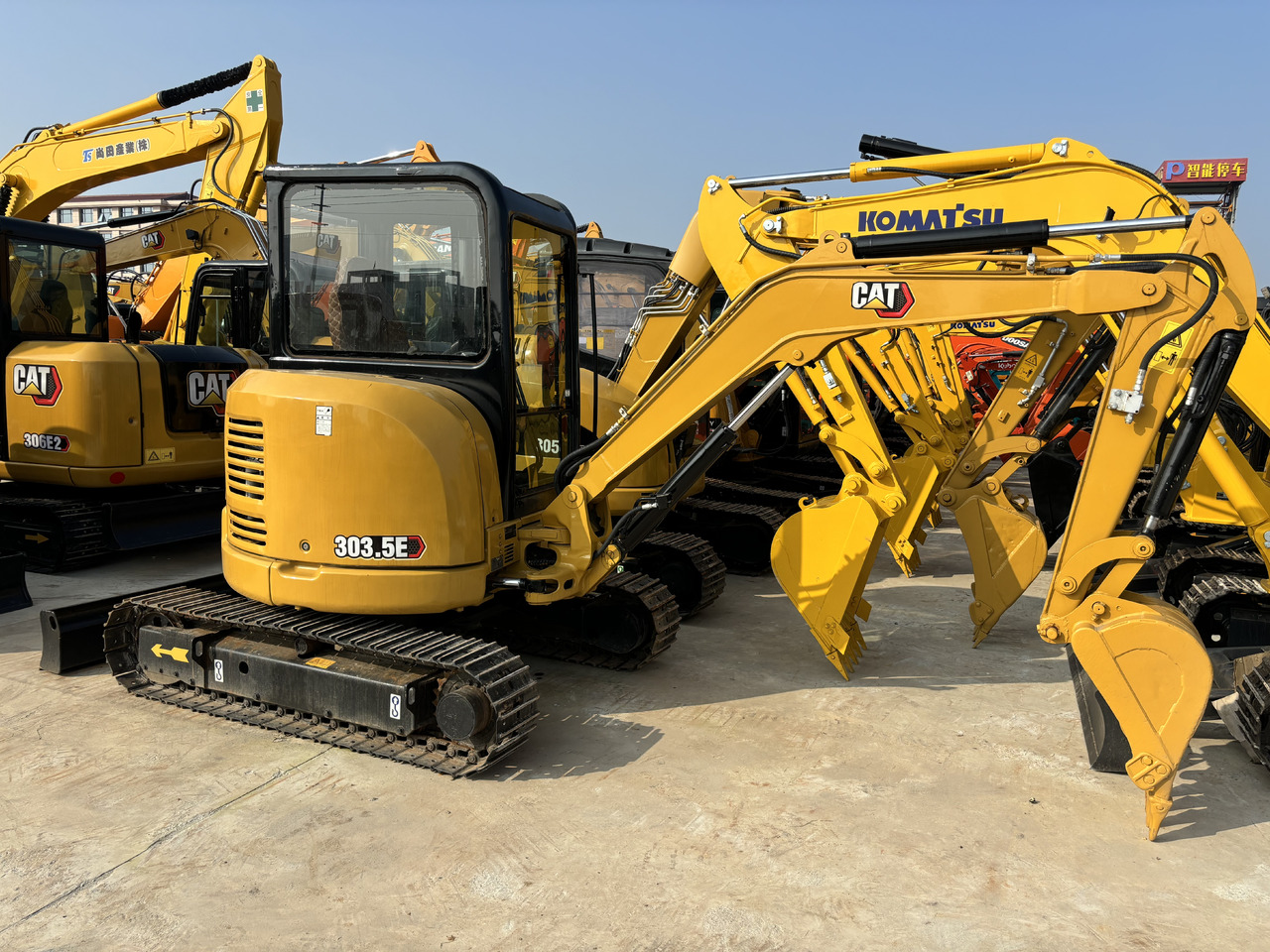 CATERPILLAR CAT303.5E - حفارة مُصَّغرة: صورة 4 CATERPILLAR CAT303.5E - حفارة مُصَّغرة: صورة 4