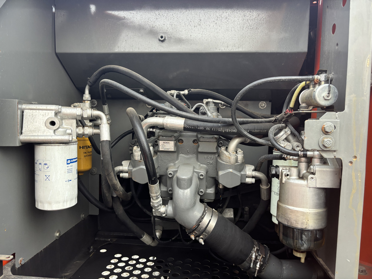 Hitachi Zx200-3 - حفار زحاف: صورة 3 Hitachi Zx200-3 - حفار زحاف: صورة 3