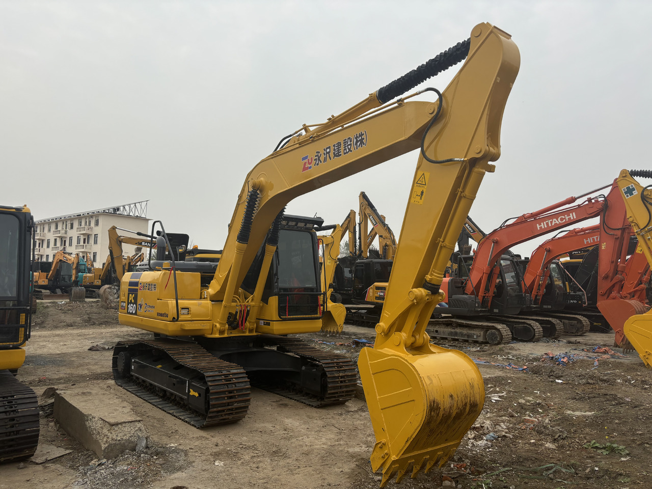 KOMATSU PC160 - حفار زحاف: صورة 3 KOMATSU PC160 - حفار زحاف: صورة 3