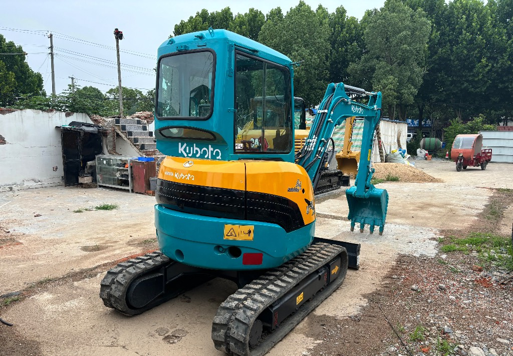 حفارة مُصَّغرة KUBOTA U30: صورة 7