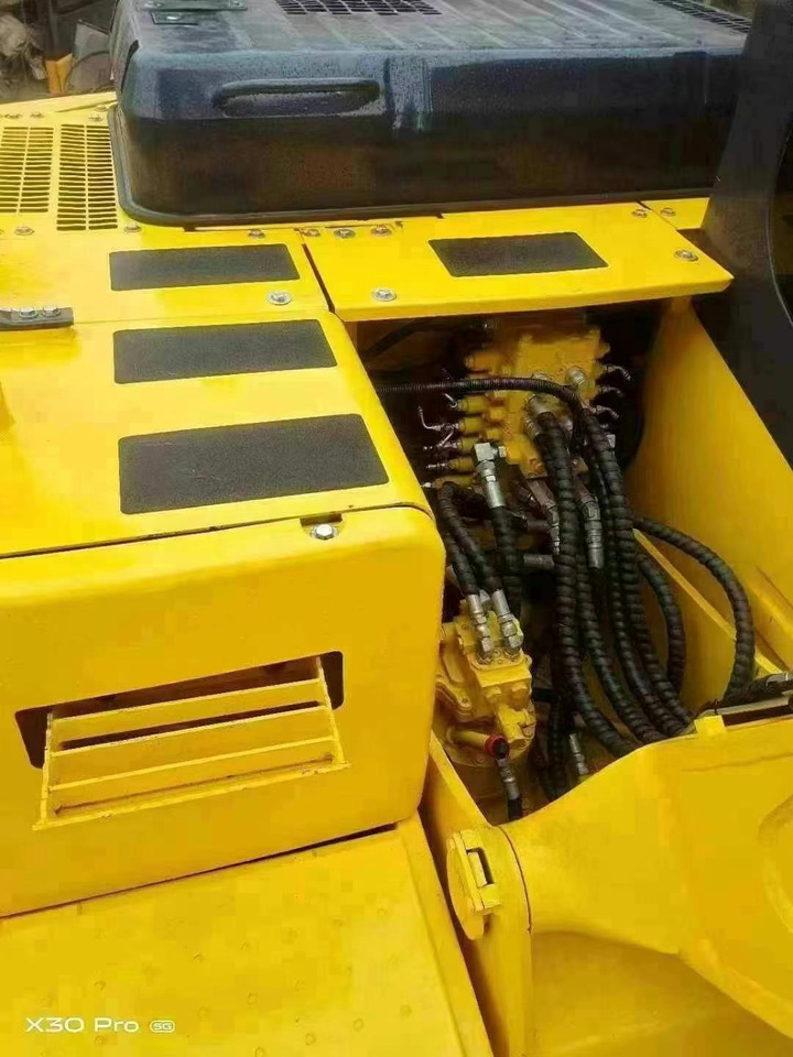 Komatsu PC 130-7 PC130 PC130-7 - حفار زحاف: صورة 5 Komatsu PC 130-7 PC130 PC130-7 - حفار زحاف: صورة 5