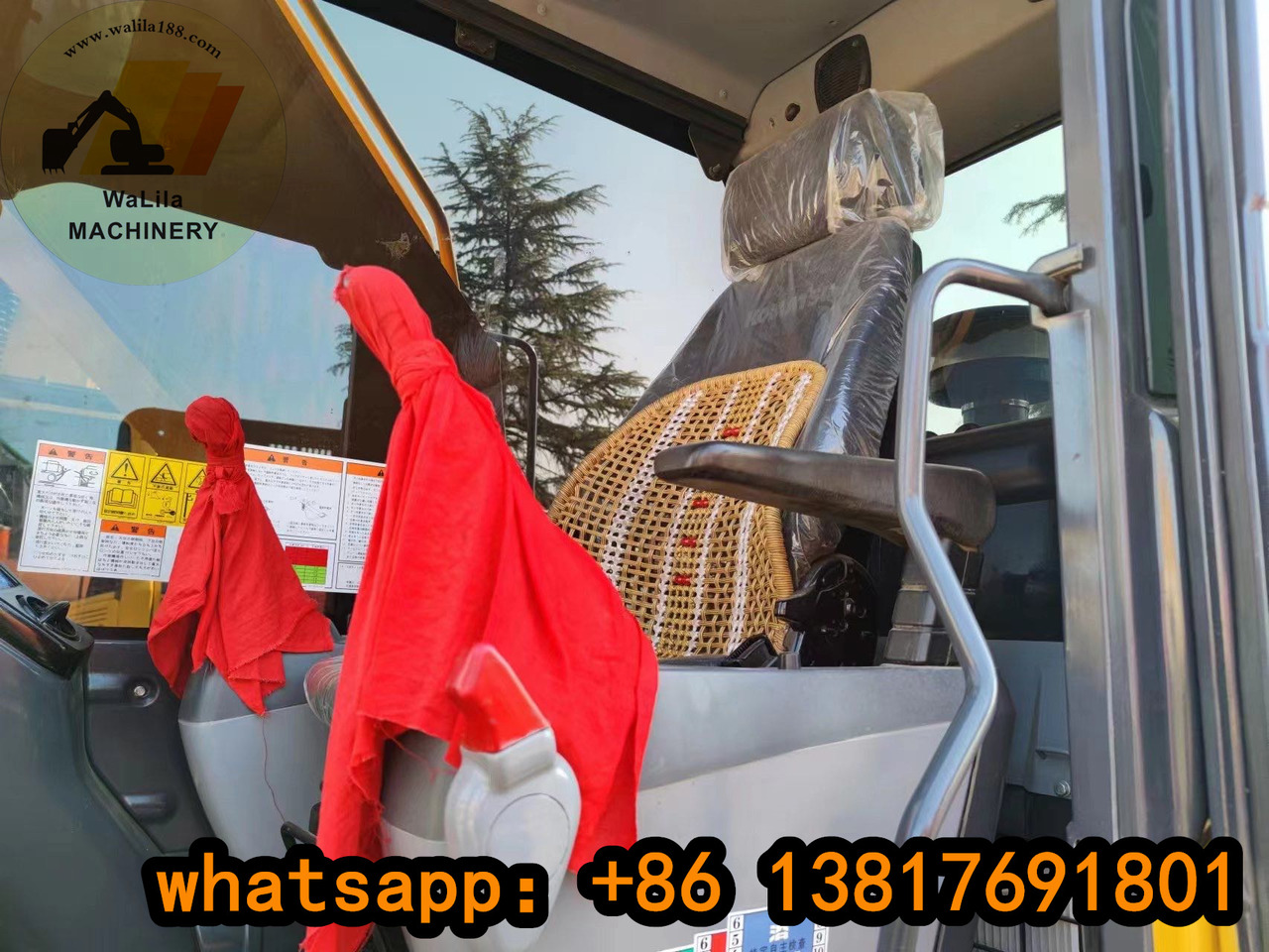 Komatsu PC 220-8 Japan imported Komatsu 22-ton medium excavator - حفار زحاف: صورة 4 Komatsu PC 220-8 Japan imported Komatsu 22-ton medium excavator - حفار زحاف: صورة 4