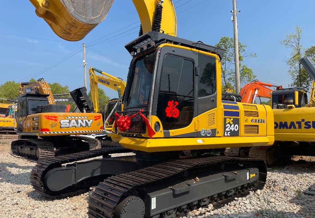 Komatsu PC 240 PC220 PC240-8 - حفار زحاف: صورة 2 Komatsu PC 240 PC220 PC240-8 - حفار زحاف: صورة 2