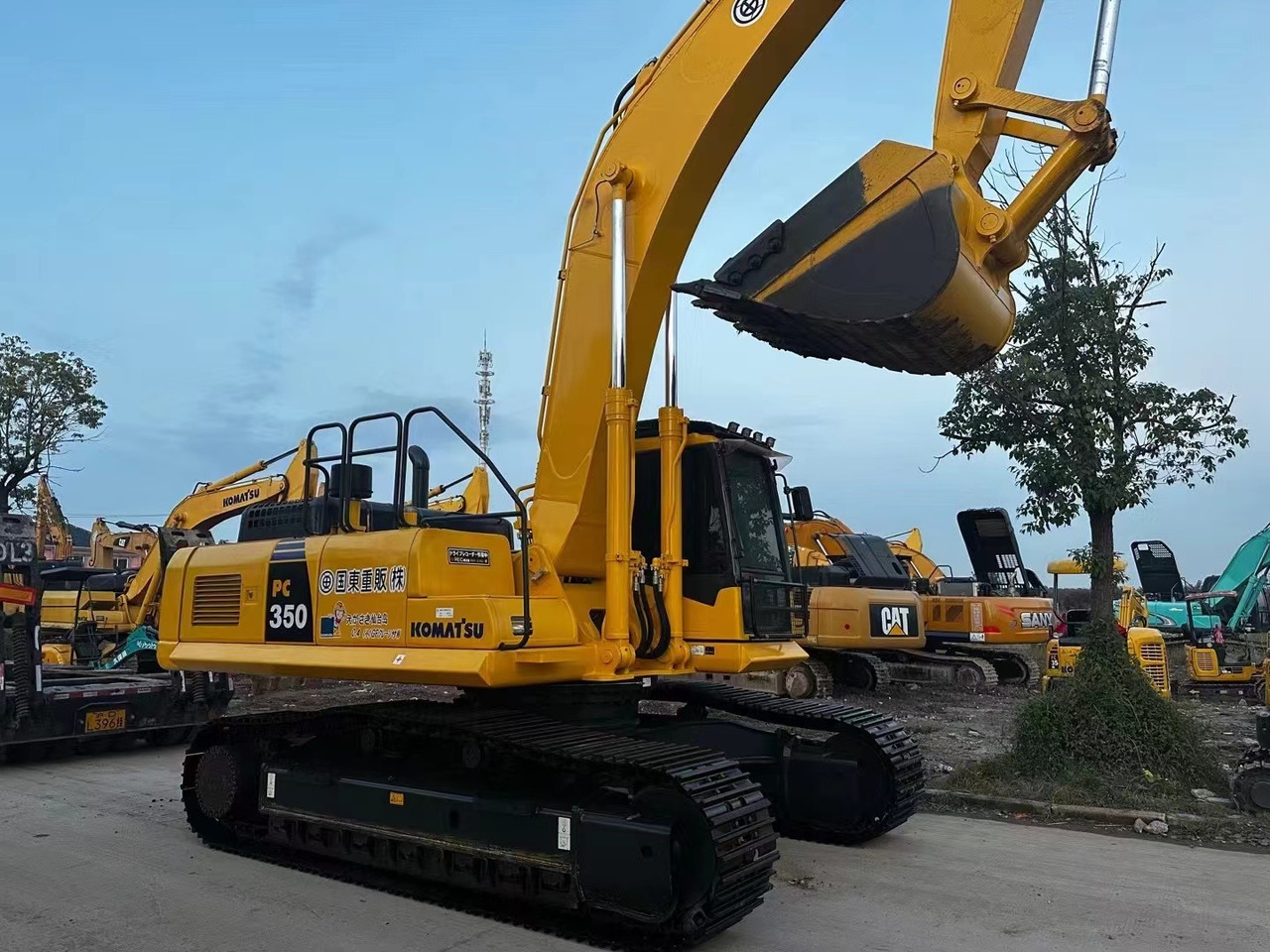Komatsu PC 350-7 PC350 - حفار زحاف: صورة 1 Komatsu PC 350-7 PC350 - حفار زحاف: صورة 1