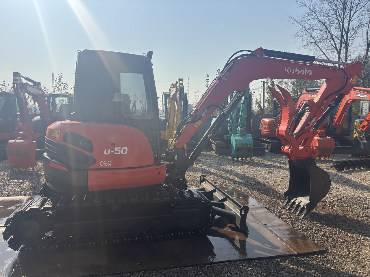 Kubota U50-4 - حفارة مُصَّغرة: صورة 1 Kubota U50-4 - حفارة مُصَّغرة: صورة 1