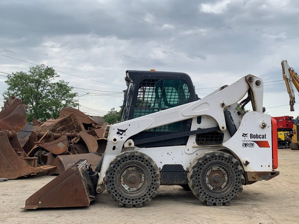 Bobcat S 740 - شيول صغير: صورة 2 Bobcat S 740 - شيول صغير: صورة 2