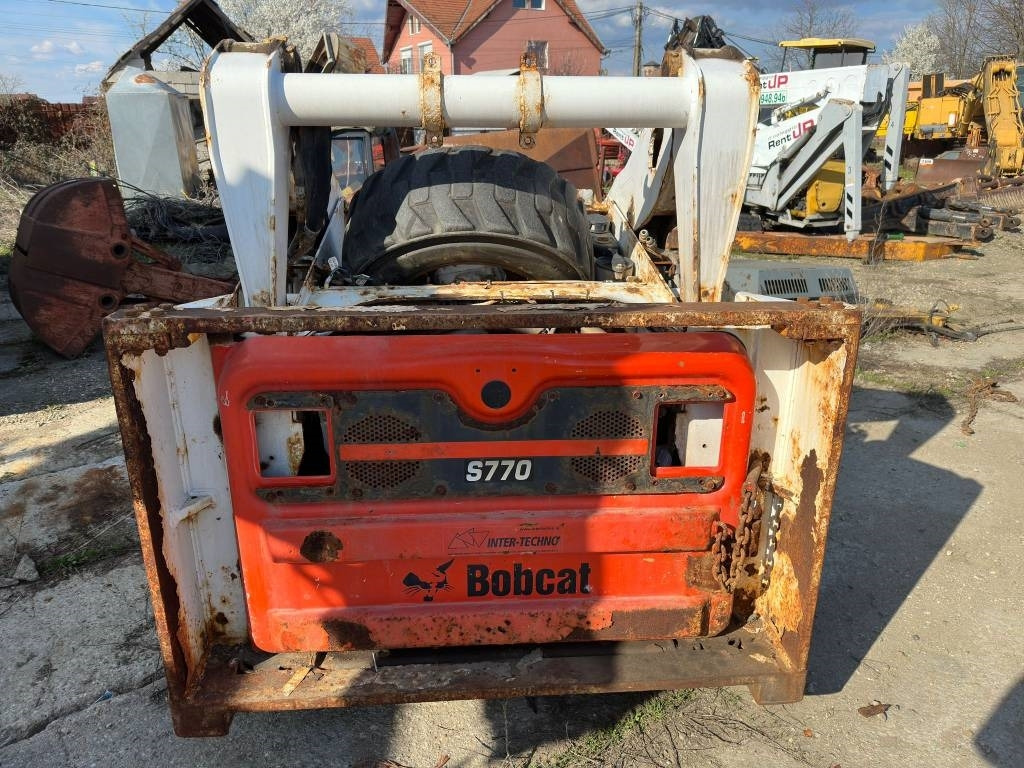 Bobcat S 770 FOR PARTS - شيول صغير: صورة 2 Bobcat S 770 FOR PARTS - شيول صغير: صورة 2