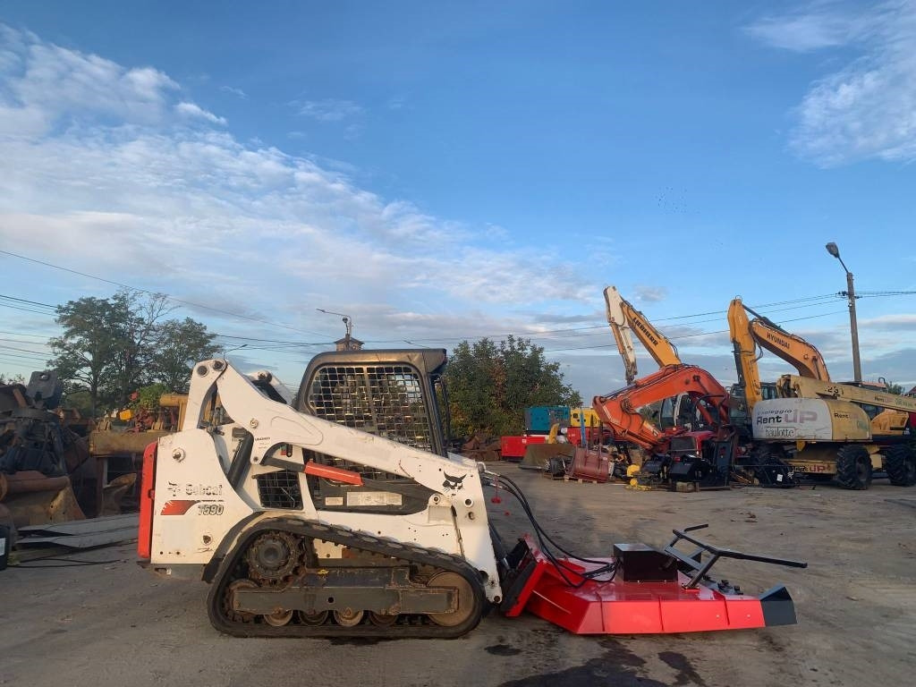 Bobcat T 590 - شيول صغير: صورة 5 Bobcat T 590 - شيول صغير: صورة 5