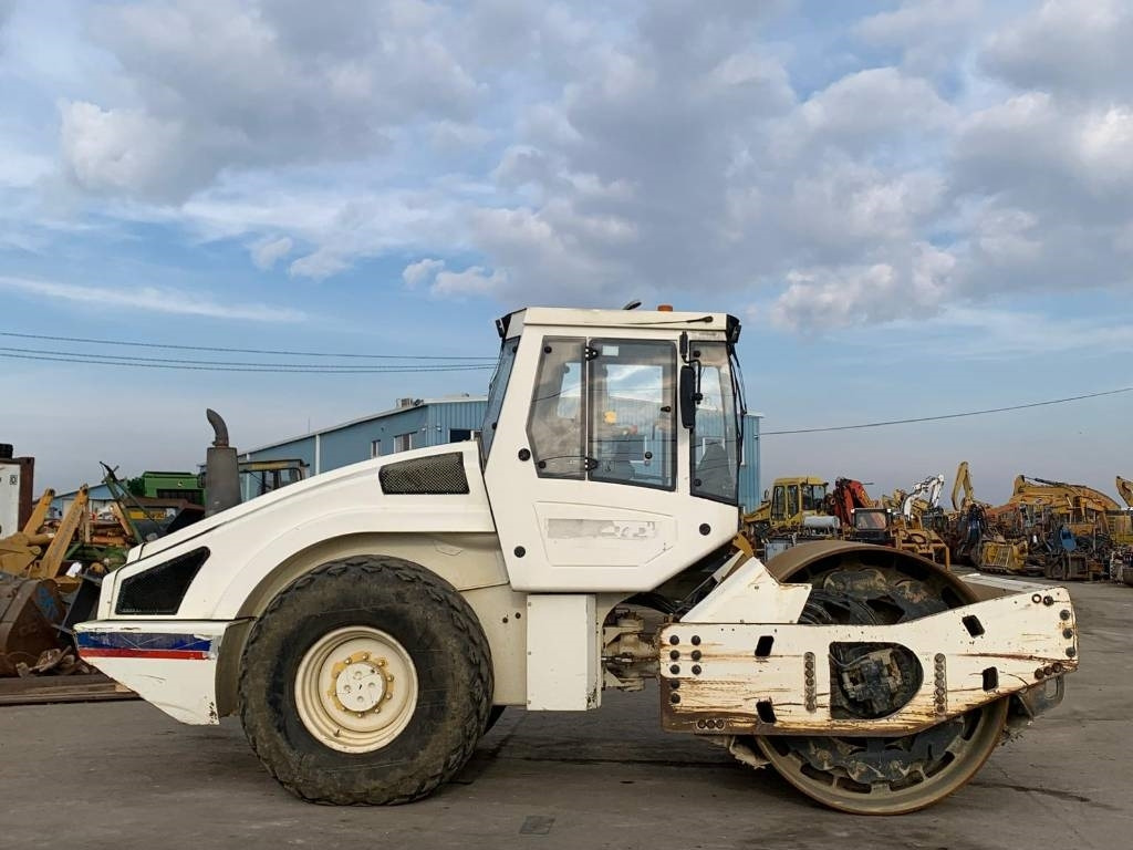 Bomag BW 213 D H-4 - مدحلة ضاغطة: صورة 2 Bomag BW 213 D H-4 - مدحلة ضاغطة: صورة 2