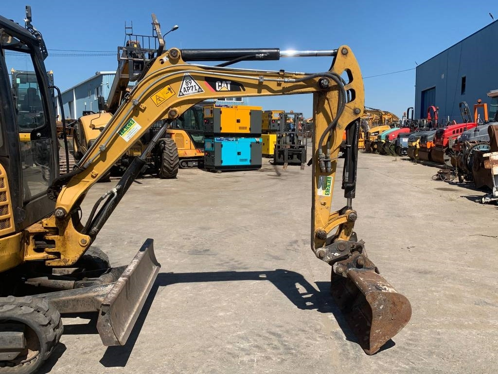 CAT 302.7 CR - حفارة مُصَّغرة: صورة 5 CAT 302.7 CR - حفارة مُصَّغرة: صورة 5