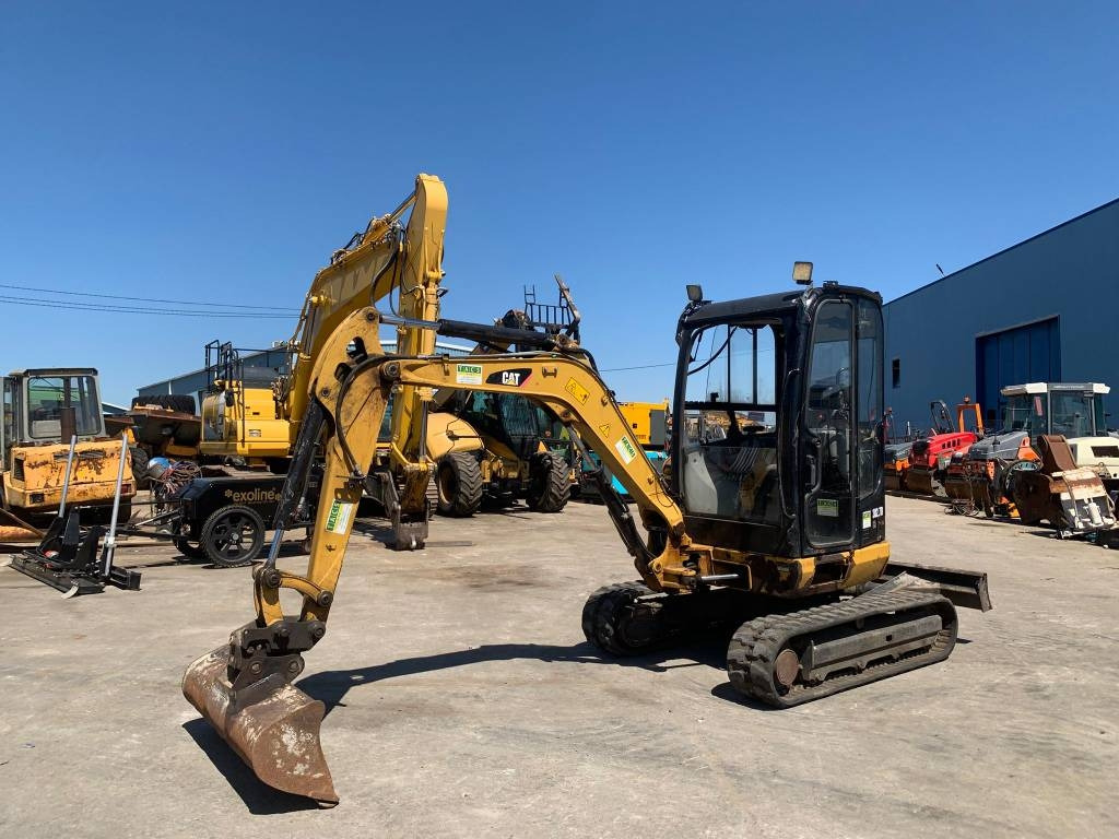 CAT 302.7 CR - حفارة مُصَّغرة: صورة 1 CAT 302.7 CR - حفارة مُصَّغرة: صورة 1