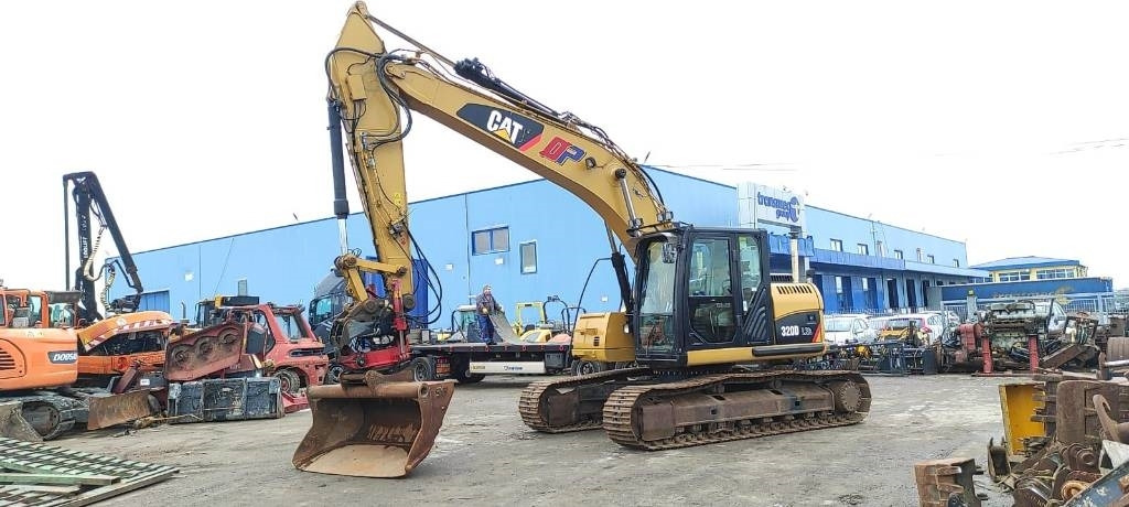 CAT 320 D - حفار زحاف: صورة 1 CAT 320 D - حفار زحاف: صورة 1