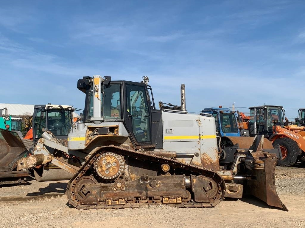 CAT D 6 N - جرافة: صورة 3 CAT D 6 N - جرافة: صورة 3