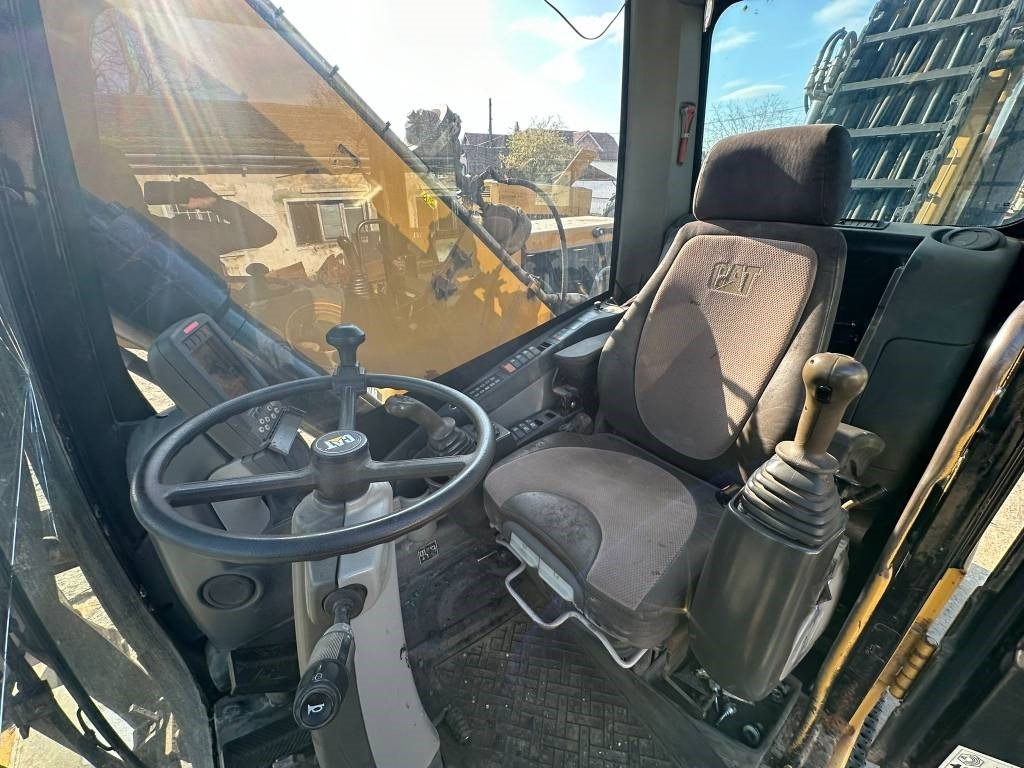 معالج النفايات CAT M 318 D MH: صورة 10