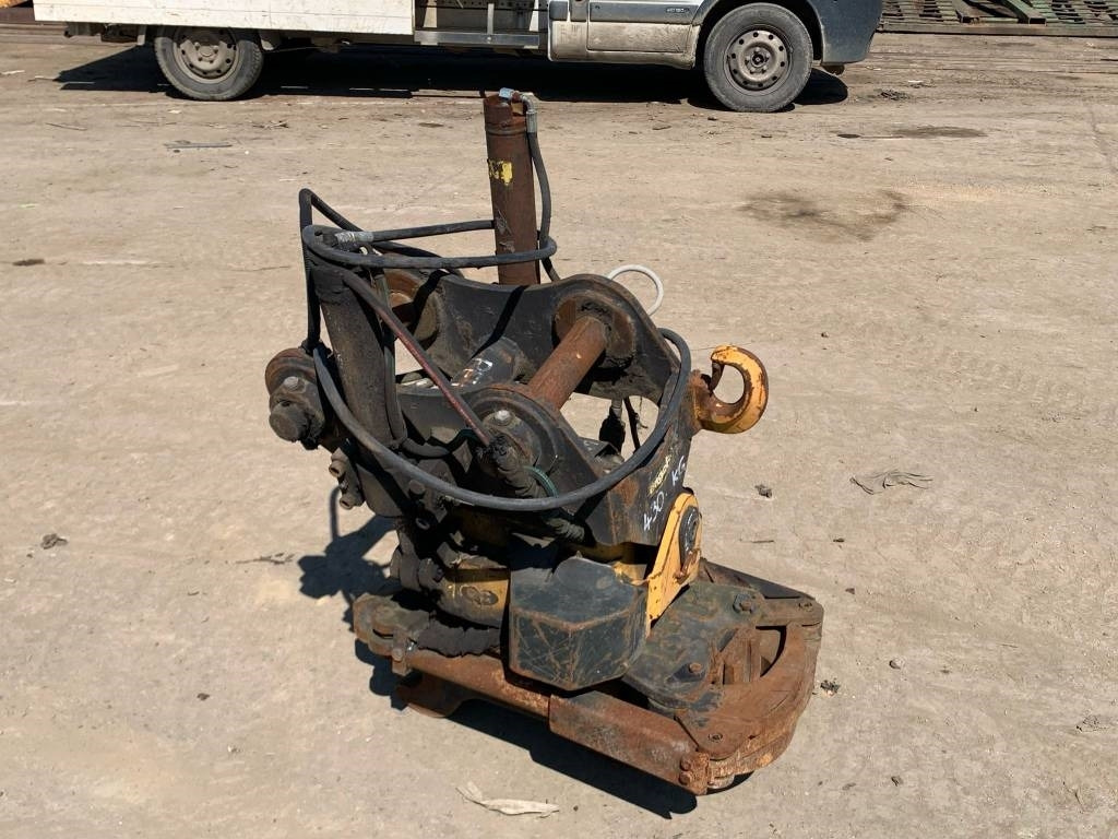 Engcon EC Rototilt - مُلحق الحفار الدوار: صورة 1 Engcon EC Rototilt - مُلحق الحفار الدوار: صورة 1